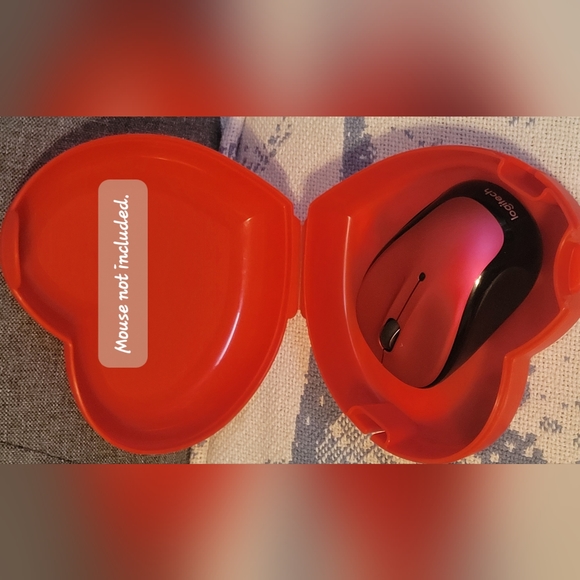 Tupperware Heart Shaped Container - Picture 8 of 10